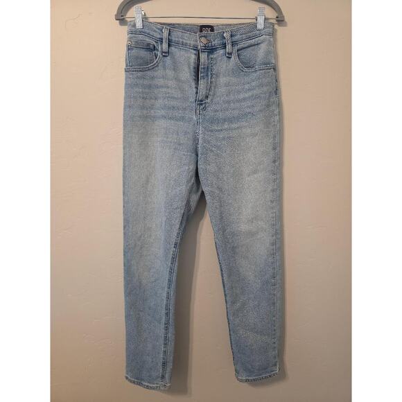 BDG Denim - BDG Urban Outfitters High Rise Girlfriend Jeans 29 Cropped Light Wash